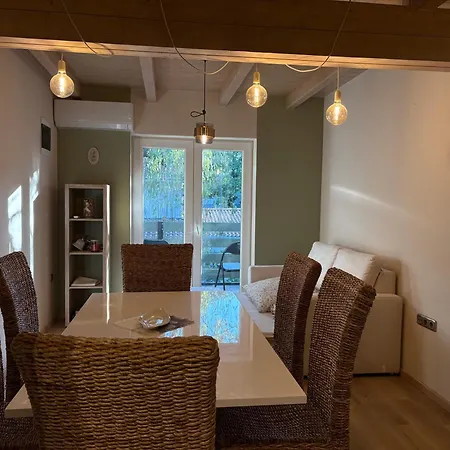 Ferienhaus Fuzfas
